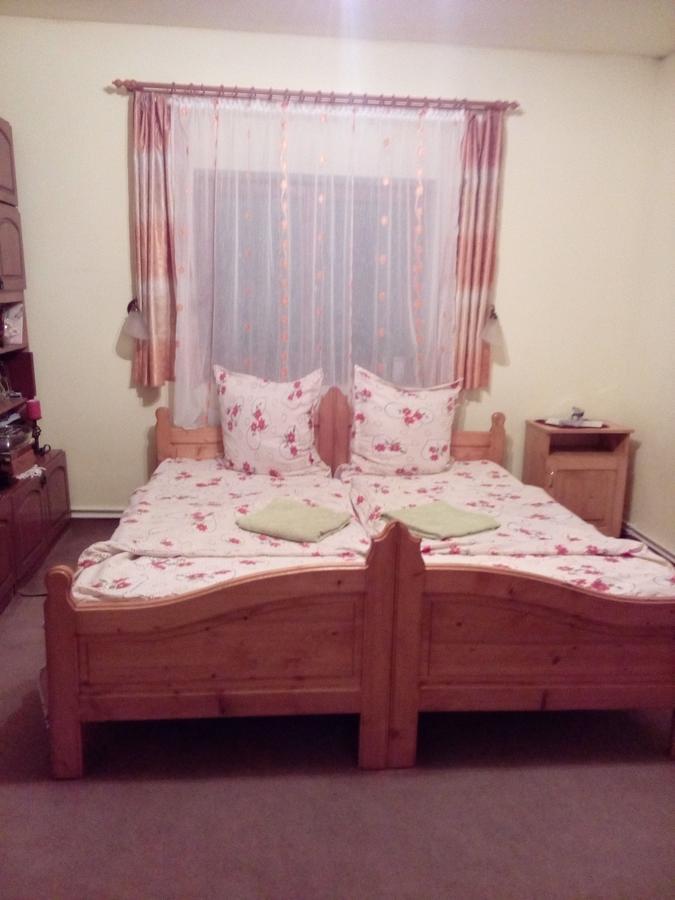 Hotel Csergo Ildiko Vendeghaz Lăzarea Zewnętrze zdjęcie